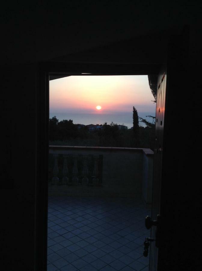 L' Alba Di Alice Apartment